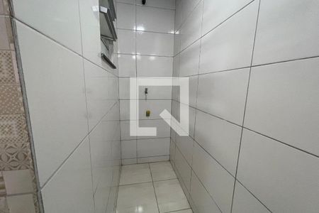 Área de Serviço de casa para alugar com 2 quartos, 160m² em Jardim Olavo Bilac, Duque de Caxias