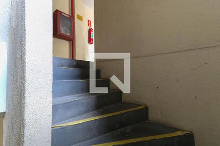 Studio para alugar com 30m², 1 quarto e sem vagaEscada