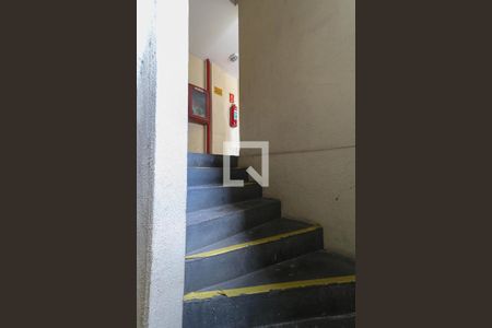 Studio para alugar com 30m², 1 quarto e sem vagaEscada