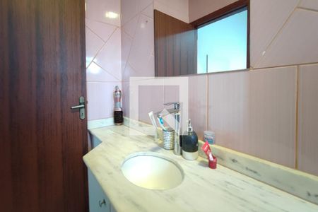 Casa à venda com 267m², 3 quartos e 1 vagaBanheiro Suíte 2