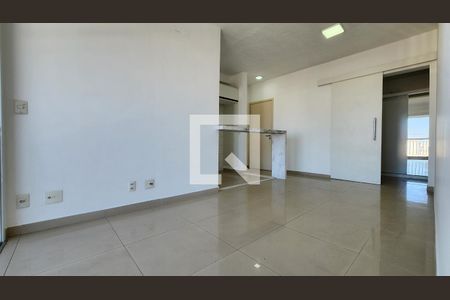 Sala de apartamento para alugar com 2 quartos, 75m² em Vila Matias, Santos