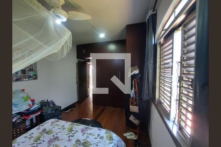 Casa à venda com 400m², 5 quartos e 5 vagasSuíte 1
