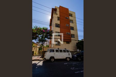 Apartamento para alugar com 90m², 3 quartos e 1 vagaFachada