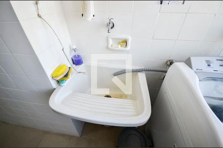 Apartamento à venda com 60m², 2 quartos e 1 vagaCozinha e Área de Serviço