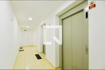 Hall de entrada de apartamento para alugar com 2 quartos, 47m² em Vila Rosália, Guarulhos