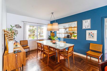 Sala de casa à venda com 4 quartos, 240m² em Cidade São Francisco, São Paulo