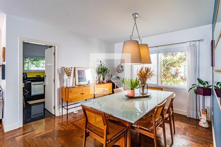 Sala de casa à venda com 4 quartos, 240m² em Cidade São Francisco, São Paulo