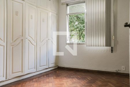 Quarto 1 de apartamento à venda com 2 quartos, 75m² em Copacabana, Rio de Janeiro