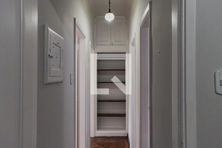 Corredor de apartamento à venda com 2 quartos, 75m² em Copacabana, Rio de Janeiro