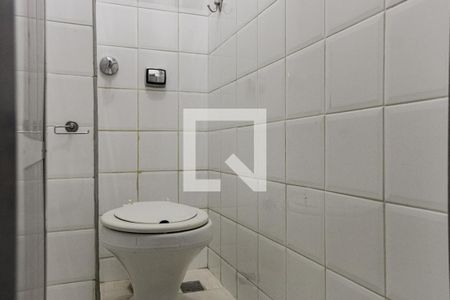 Apartamento à venda com 75m², 2 quartos e sem vaga Apartamento à venda com 75m², 2 quartos e sem vagaBanheiro Social