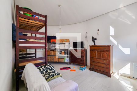 Casa de condomínio para alugar com 316m², 3 quartos e 6 vagasQuarto 2