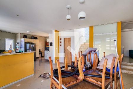 Casa de condomínio para alugar com 316m², 3 quartos e 6 vagasSala de Jantar