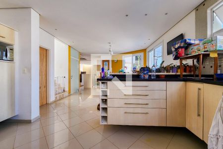 Casa de condomínio para alugar com 316m², 3 quartos e 6 vagasCozinha