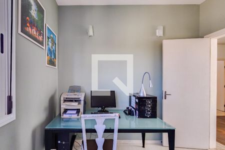 Casa de condomínio para alugar com 316m², 3 quartos e 6 vagasQuarto 3