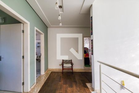 Casa de condomínio para alugar com 316m², 3 quartos e 6 vagasHall