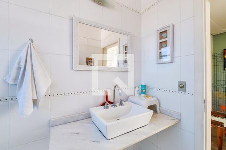 Casa de condomínio para alugar com 316m², 3 quartos e 6 vagasBanheiro 2