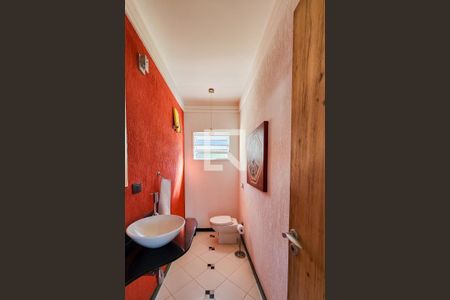 Casa de condomínio para alugar com 316m², 3 quartos e 6 vagasLavabo