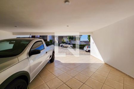 Casa de condomínio para alugar com 316m², 3 quartos e 6 vagasGaragem