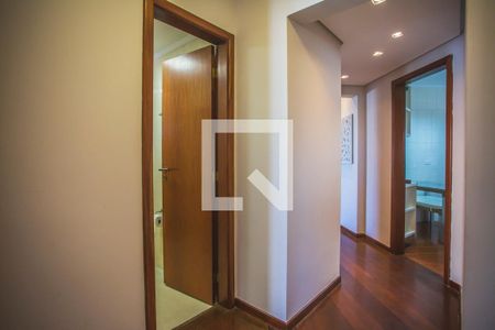 Apartamento à venda com 119m², 3 quartos e 2 vagasCorredor - Quartos