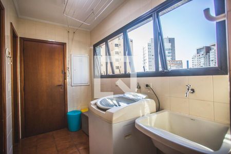 Apartamento à venda com 119m², 3 quartos e 2 vagasÁrea de Serviço