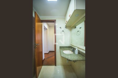 Apartamento à venda com 119m², 3 quartos e 2 vagasBanheiro 2