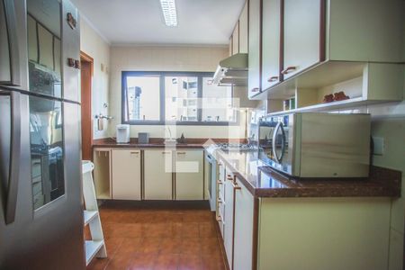 Apartamento à venda com 119m², 3 quartos e 2 vagasCozinha