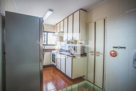Apartamento à venda com 119m², 3 quartos e 2 vagasCozinha