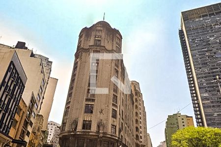 Apartamento para alugar com 85m², 1 quarto e sem vagaFachada