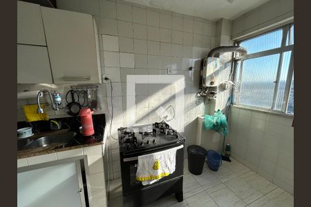 Apartamento à venda com 130m², 3 quartos e 2 vagasCozinha