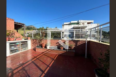 Apartamento à venda com 130m², 3 quartos e 2 vagasCobertura