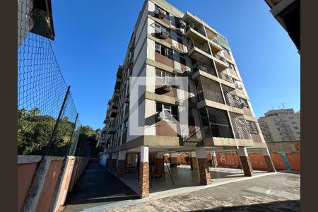 Apartamento à venda com 130m², 3 quartos e 2 vagasFachada