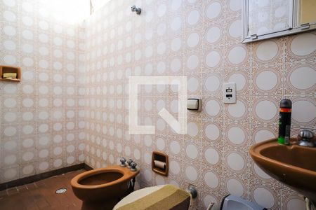 Casa à venda com 173m², 4 quartos e 2 vagasBanheiro