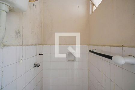 Casa à venda com 173m², 4 quartos e 2 vagasBanheiro área de serviço