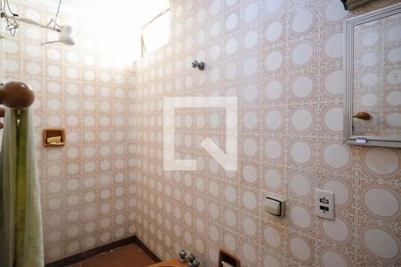 Casa à venda com 173m², 4 quartos e 2 vagasBanheiro