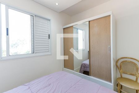 Apartamento à venda com 75m², 3 quartos e 1 vagaQuarto 2