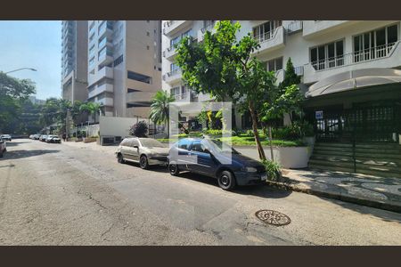Apartamento para alugar com 146m², 3 quartos e 2 vagasVista da Rua