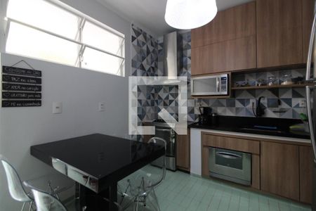 Apartamento à venda com 107m², 2 quartos e 1 vagaCozinha