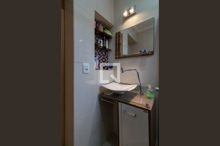 Casa de condomínio à venda com 96m², 4 quartos e 1 vaga Casa de condomínio à venda com 96m², 4 quartos e 1 vagaBanheiro da Suíte 2