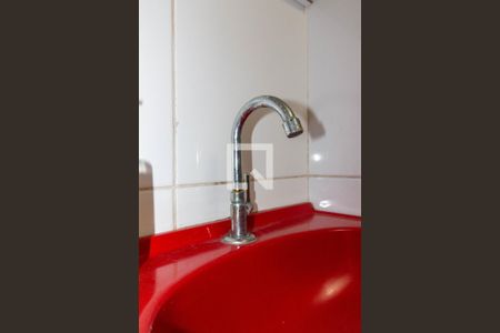 Casa de condomínio à venda com 96m², 4 quartos e 1 vaga Casa de condomínio à venda com 96m², 4 quartos e 1 vagaBanheiro de Serviço