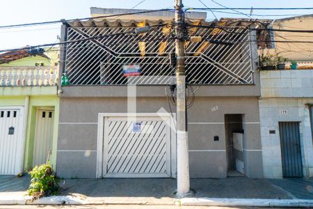Casa à venda com 280m², 5 quartos e 3 vagasFachada