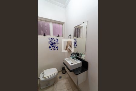 Casa à venda com 280m², 5 quartos e 3 vagasLavabo