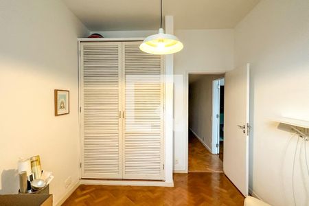 Apartamento à venda com 170m², 3 quartos e 1 vagaQuarto 02