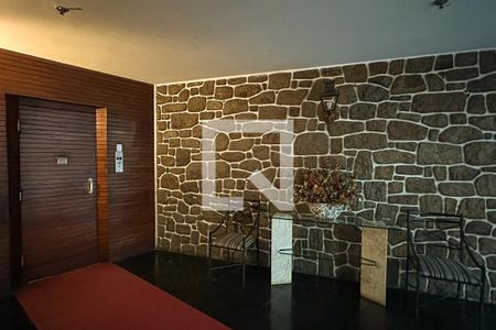 Apartamento à venda com 170m², 3 quartos e 1 vagaEntrada