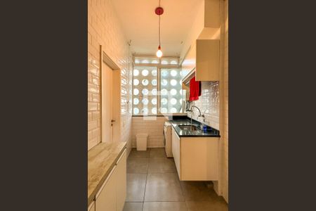 Apartamento à venda com 170m², 3 quartos e 1 vagaÁrea de Serviço