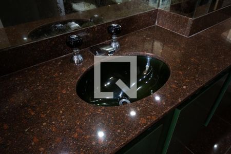 Apartamento para alugar com 131m², 4 quartos e sem vagaLavabo