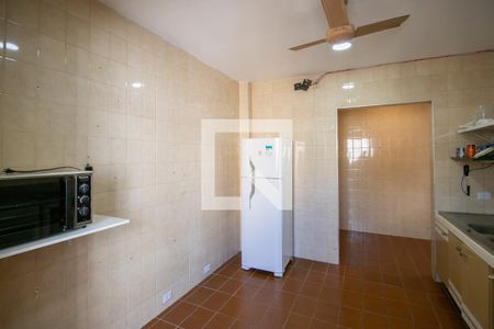 Apartamento para alugar com 131m², 4 quartos e sem vagaCozinha