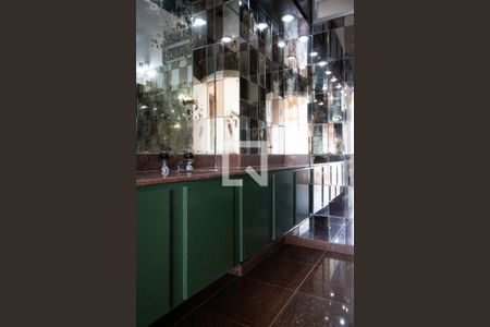 Apartamento para alugar com 131m², 4 quartos e sem vagaLavabo