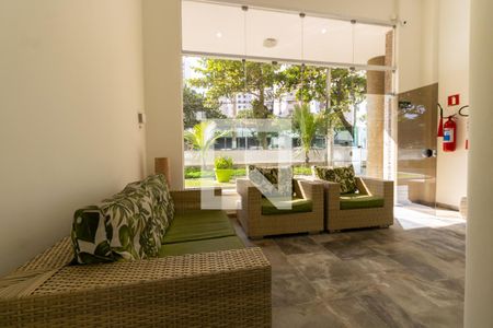 Apartamento para alugar com 131m², 4 quartos e sem vagaHall social