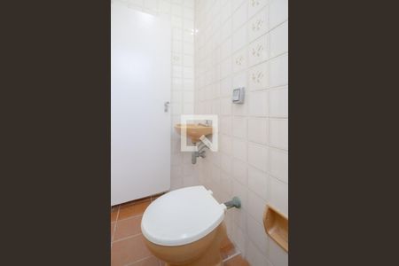 Apartamento para alugar com 131m², 4 quartos e sem vagaBanheiro de serviço