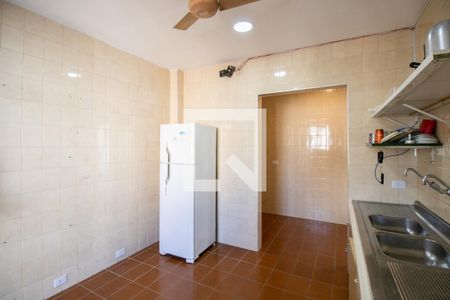 Apartamento para alugar com 131m², 4 quartos e sem vagaCozinha